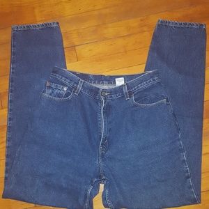 Levis, size12 Mis L, 550 relaxed fit, tapered leg.